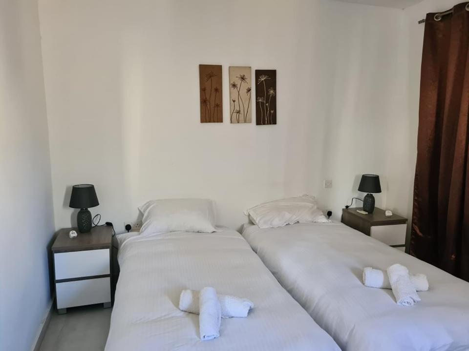 St Julians Central 2 Bedroom Apartment Saint Julian's Exterior foto
