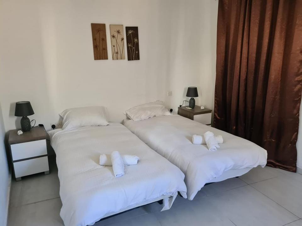 St Julians Central 2 Bedroom Apartment Saint Julian's Exterior foto