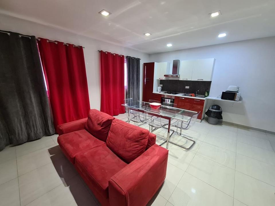 St Julians Central 2 Bedroom Apartment Saint Julian's Exterior foto