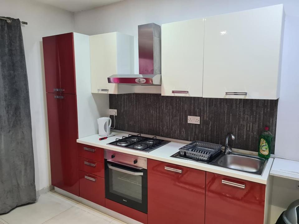 St Julians Central 2 Bedroom Apartment Saint Julian's Exterior foto